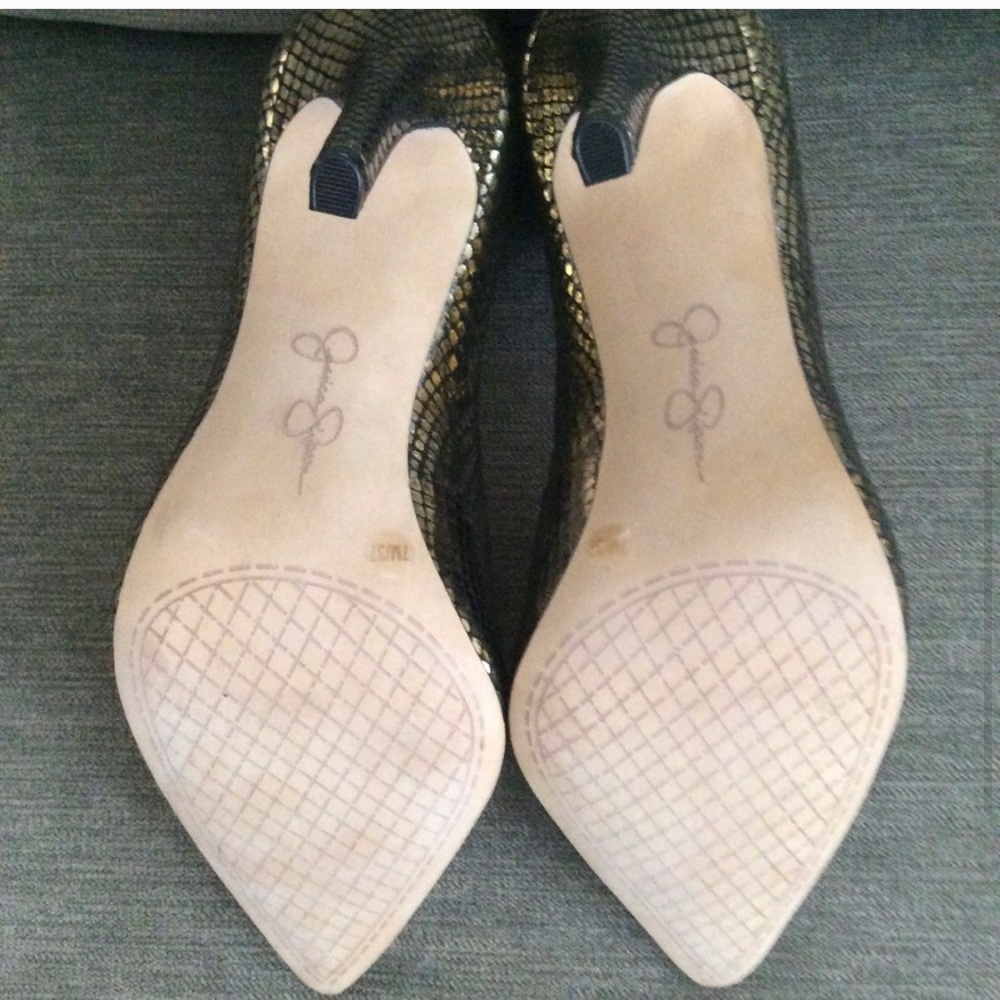 Jessica Simpson Gold Pumps - Picture 4 of 5
